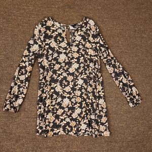 Aeropostale Floral Patterned Top